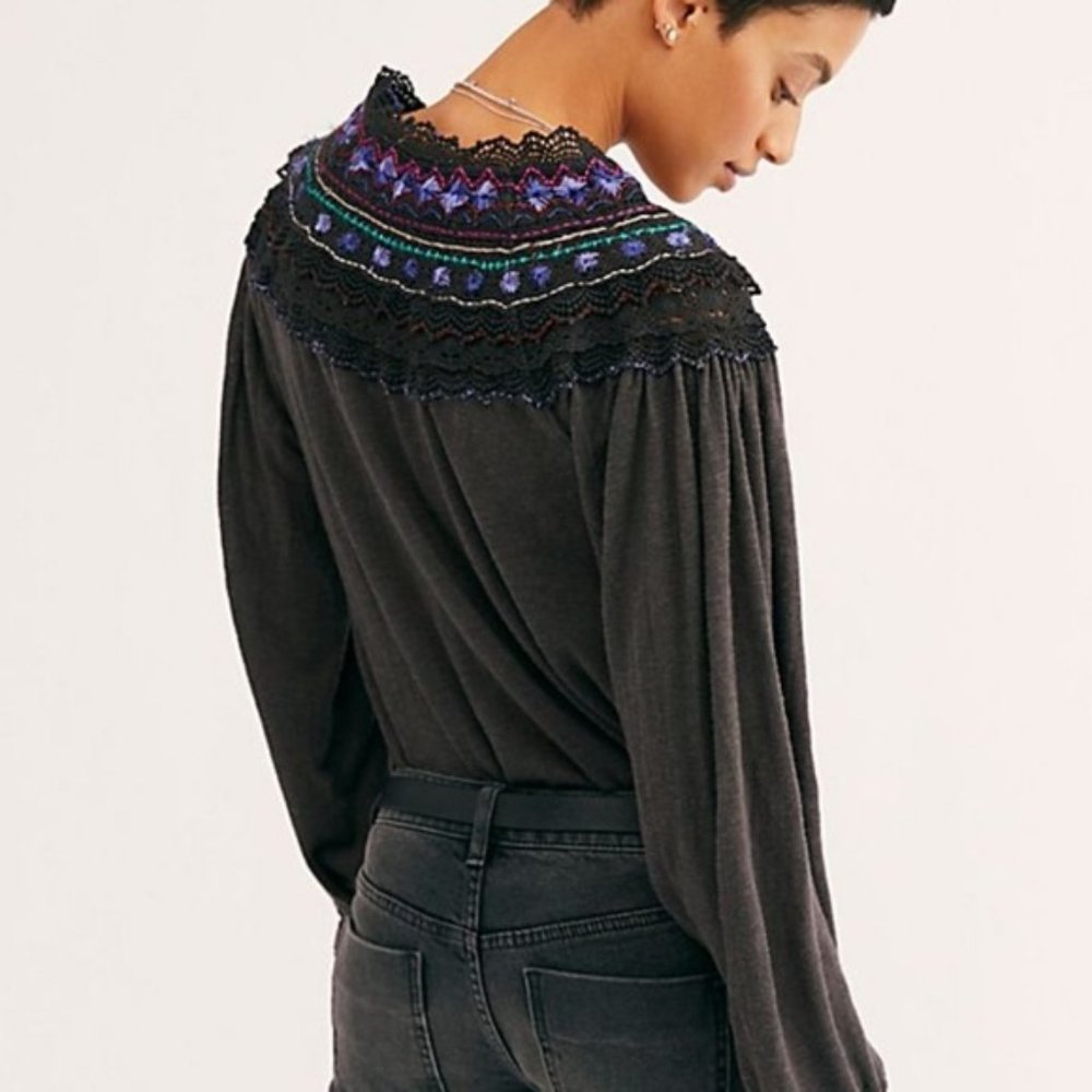 Free People Siesta Fiesta Top. Size: XS, S - Picture 2 of 7